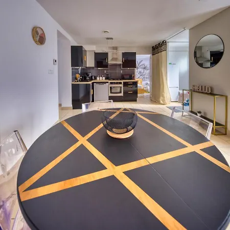 Lnbnb - Petite Maison Au Coeur De - Face Aux Etangs Péronne