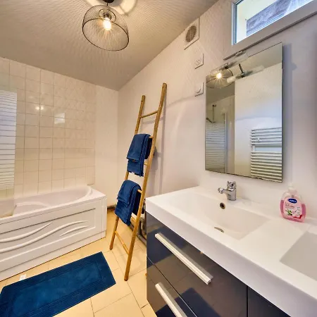 Lnbnb - Petite Maison Au Coeur De - Face Aux Etangs Holiday home *