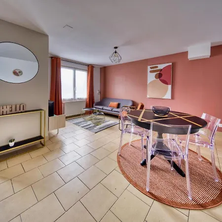 Lnbnb - Petite Maison Au Coeur De - Face Aux Etangs Holiday home Peronne (Somme)