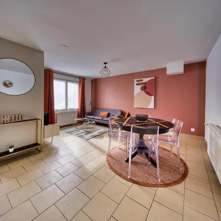 Lnbnb - Petite Maison Au Coeur De - Face Aux Etangs * Péronne